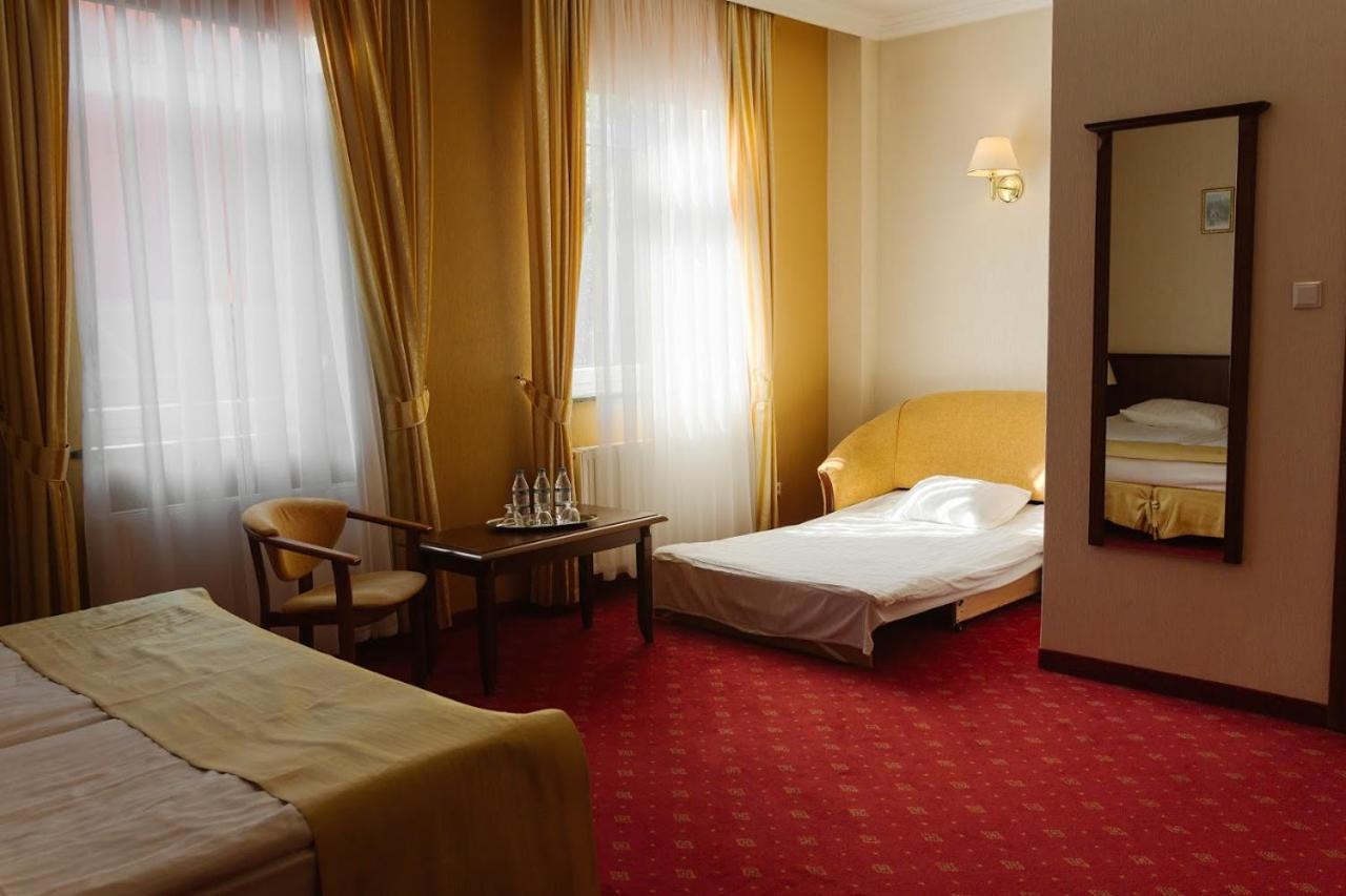 Hotel Jakub Sobieski Ohlau Exterior foto