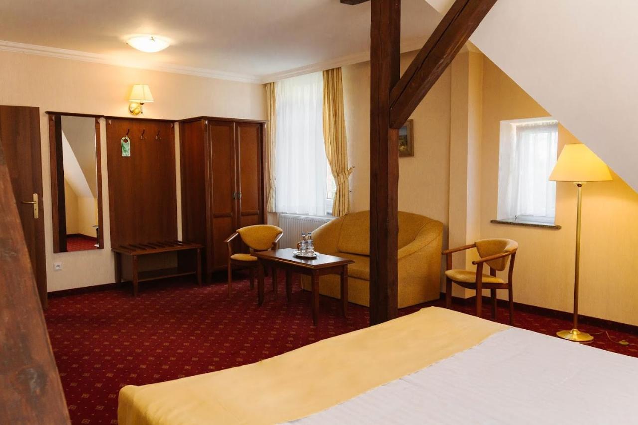 Hotel Jakub Sobieski Ohlau Exterior foto