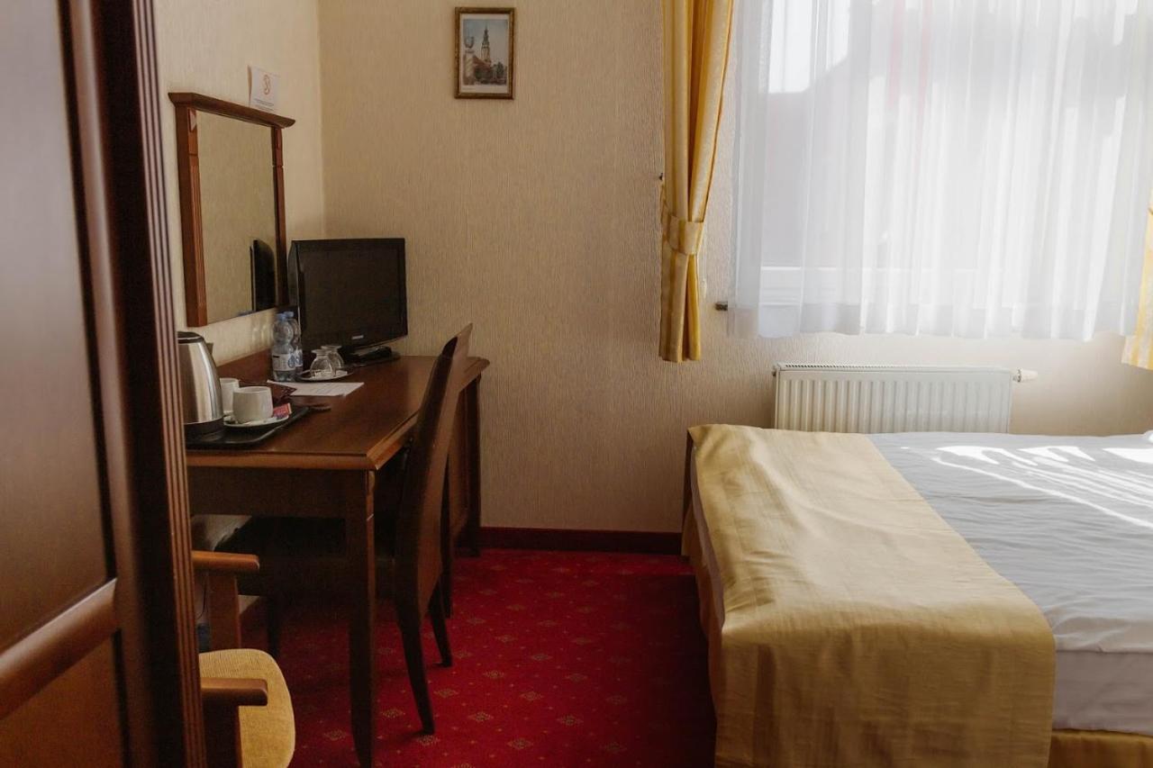 Hotel Jakub Sobieski Ohlau Exterior foto
